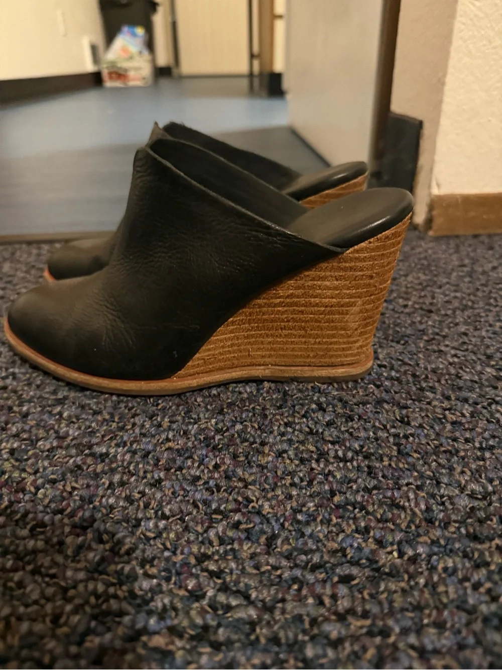 Kork-Ease sleek leather